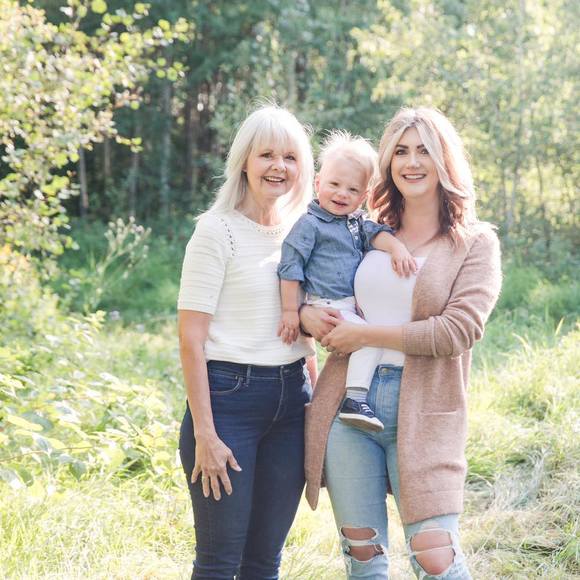 Meet your Posher, Karen - Picture 1 of 1